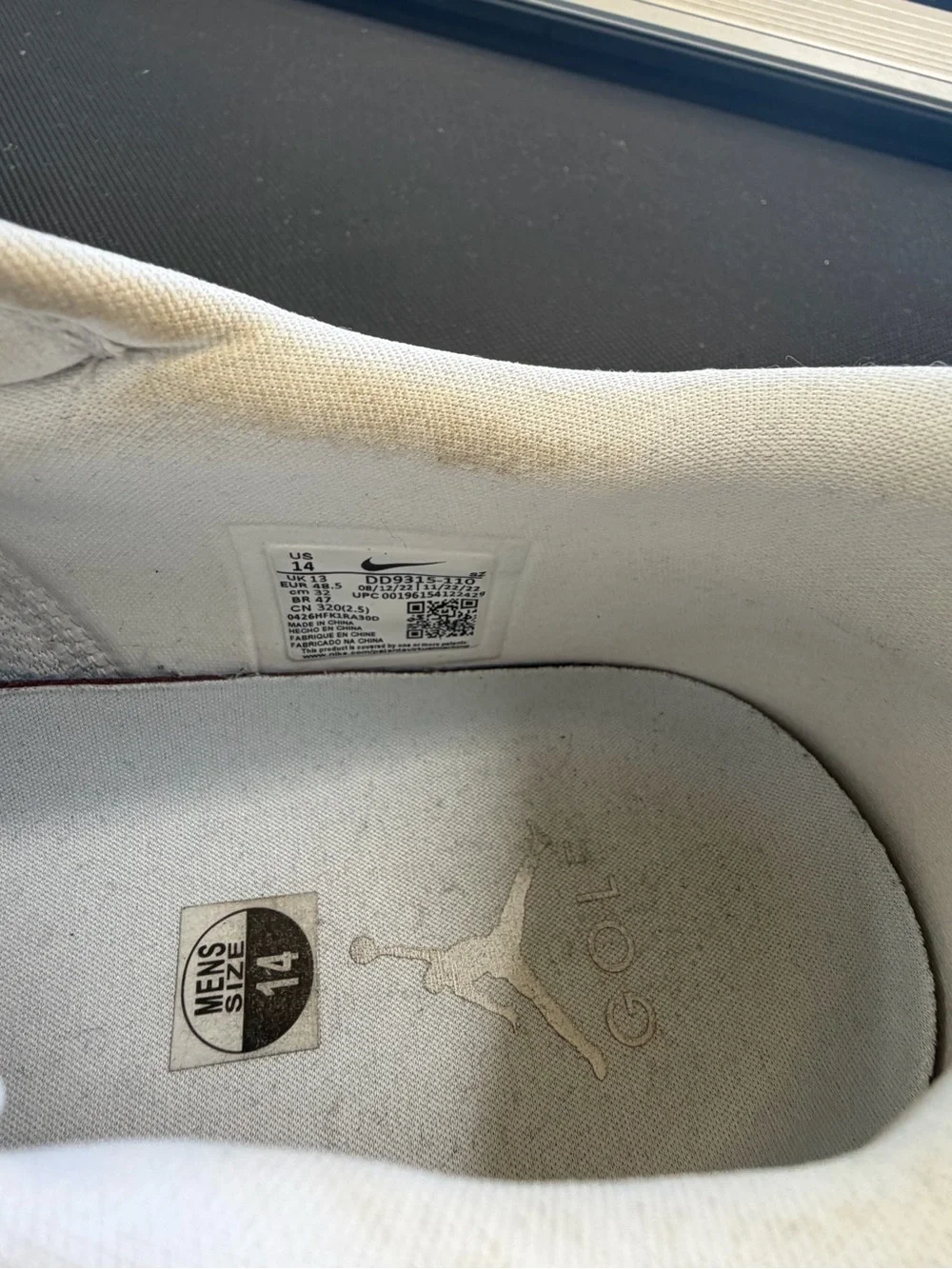 Jordan White Men's Leather Golf Sneakers